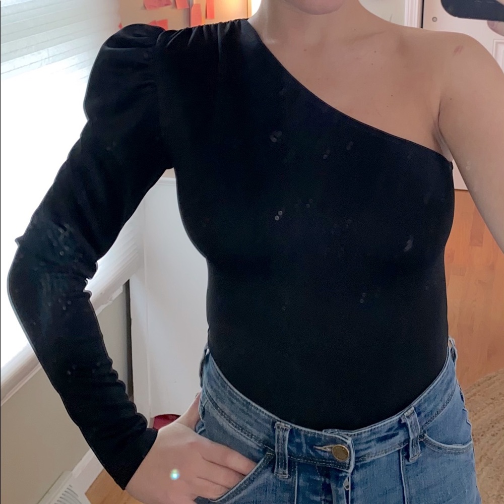 Boohoo one shoulder bodysuit